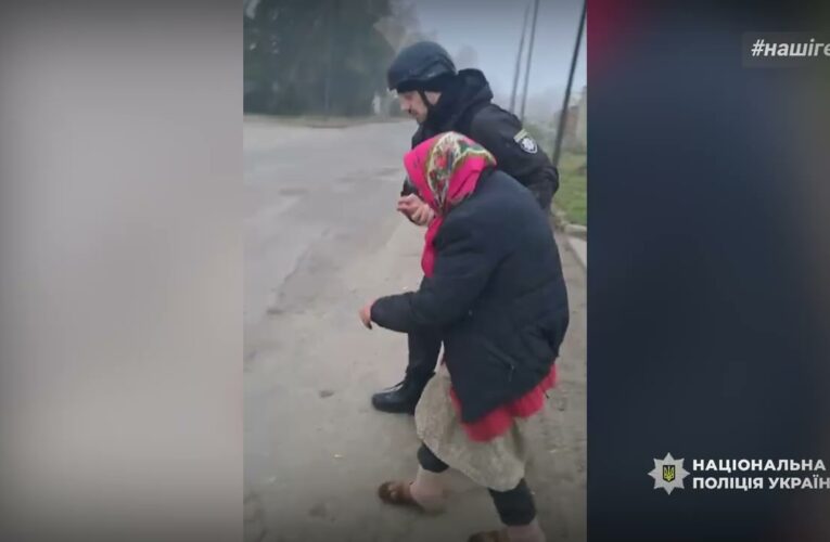 «Кожен виїзд – це виклик для нас, і для тих, кого ми евакуювали», – поліцейський Віталій Романча