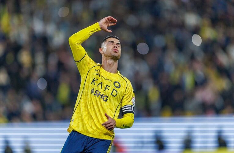 Роналду незадоволений політикою клубу і розглядає відхід