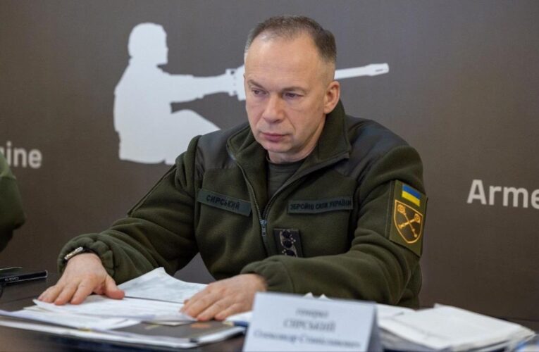 Росія не встигає поповнювати втрати – Сирський