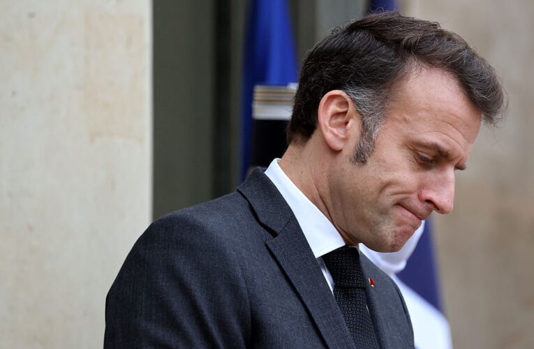 Росія поширює фейки про зв&rsquo;язки Макрона з Епштейном – ЗМІ