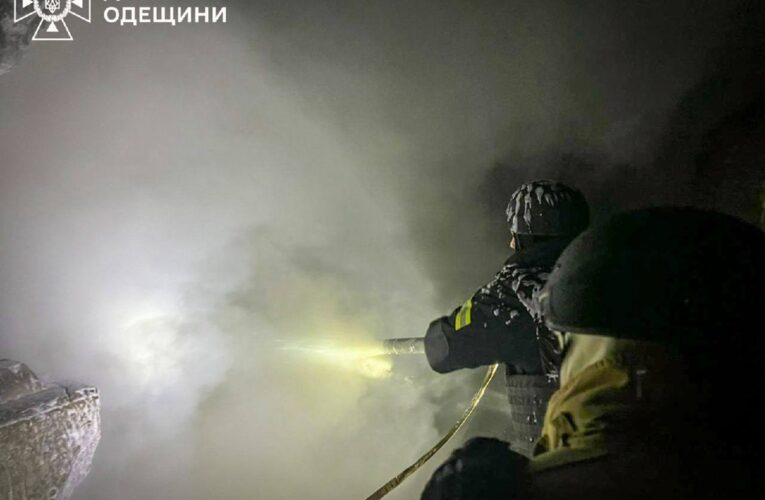 Росіяни масовано атакували енергетику Одещини