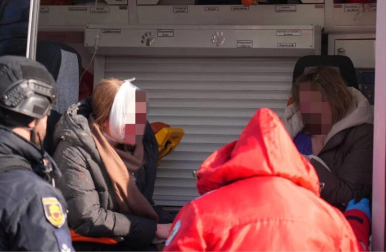 Росіяни вдарили по пологовому будинку Запоріжжя