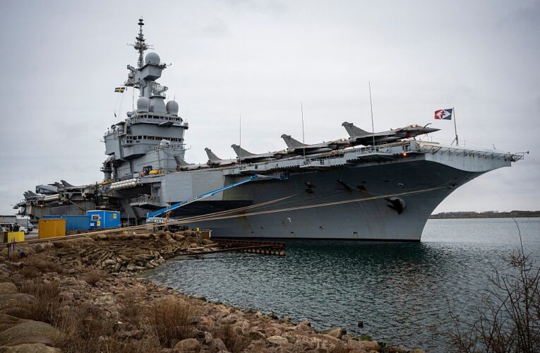 Російський дрон пролетів поряд із французьким авіаносцем в Швеції