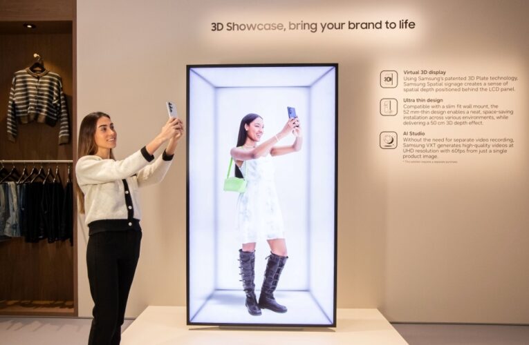 Samsung представила комерційні 3D-дисплеї, для яких не потрібні окуляри