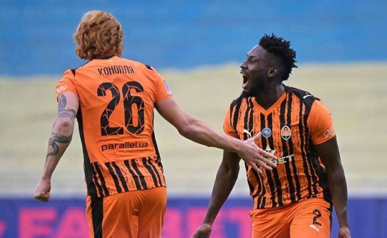 Шахтар із результативною грою одного футболіста переступив Карпати