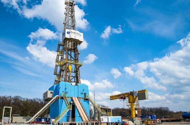 Трубна монополія Пінчука як Інтерпайп забрав 80 підрядів Укргазвидобування на 40 мільярдів