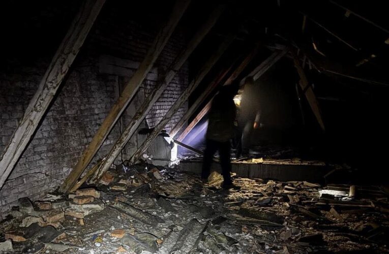 У Новгород-Сіверському росіяни знищили будівлю РДА