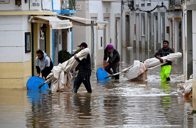 У Португалії через повені обвалилася частина ключової автомагістралі