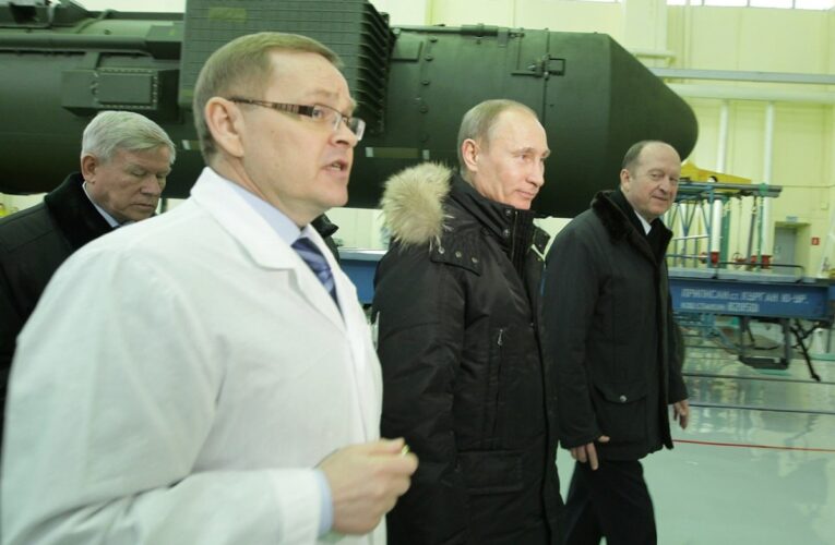 У РФ уражено завод-виробник Іскандерів та Орєшніка