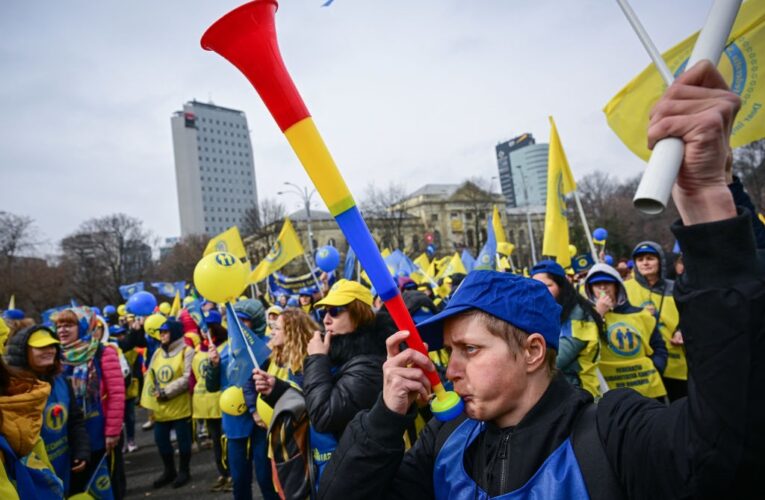 У Румунії понад 1500 мерій оголосили страйк через урядову реформу