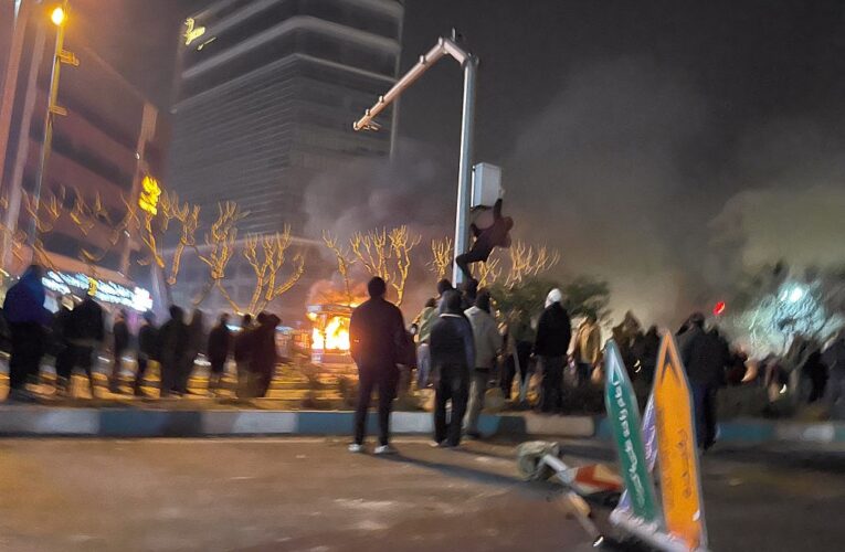 В Ірані силовики застосовували дробовики проти протестувальників – ЗМІ