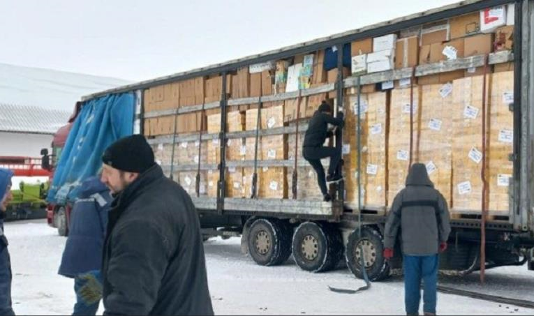 Ватикан передав України 80 генераторів, продукти та ліки