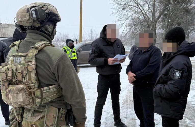 Викрито чергову схему переправлення ухилянтів через кордон