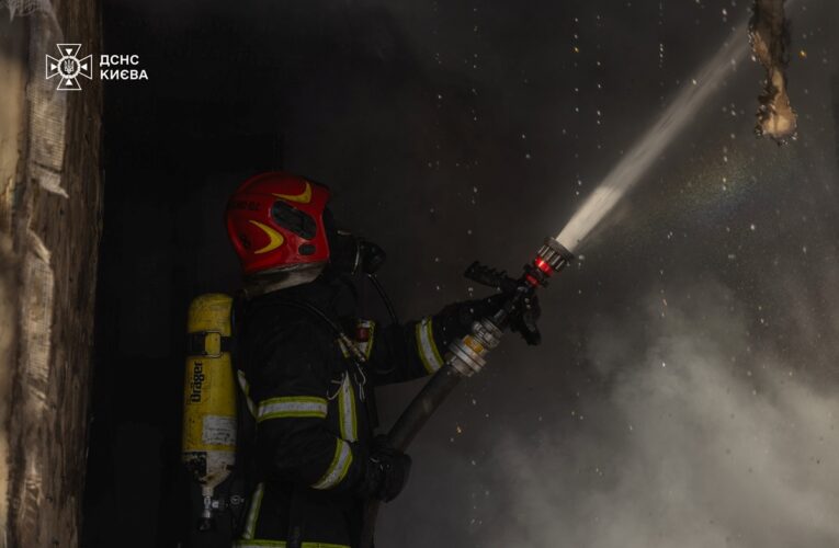 Внаслідок атаки РФ зруйновані житлові будинки на Софіївській Борщагівці