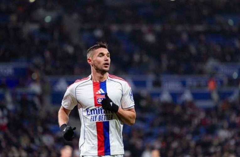 Яремчук – серед лідерів Ліона: озвучено оцінки за гру