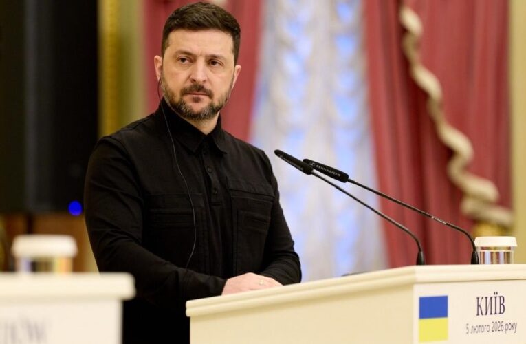 Зеленський відреагував на “визнання окупації”