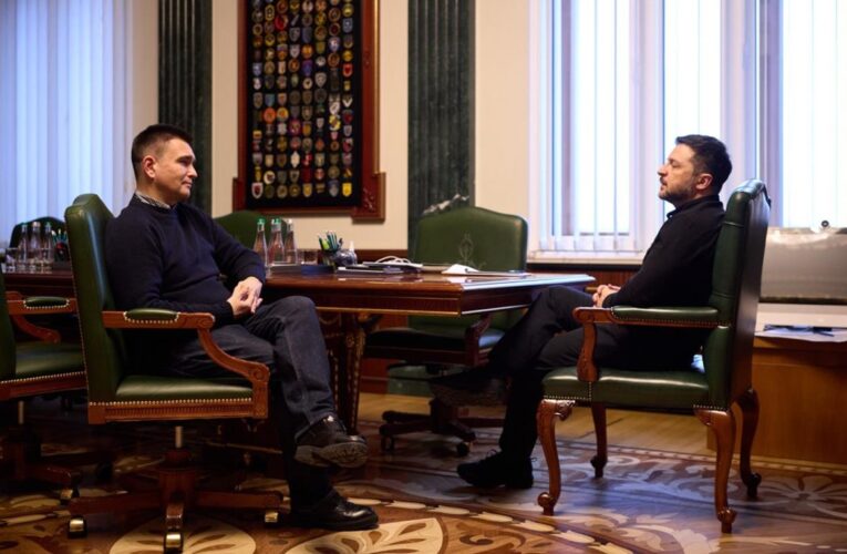 Зеленський запропонував “взаємодію” ексміністру Клімкіну