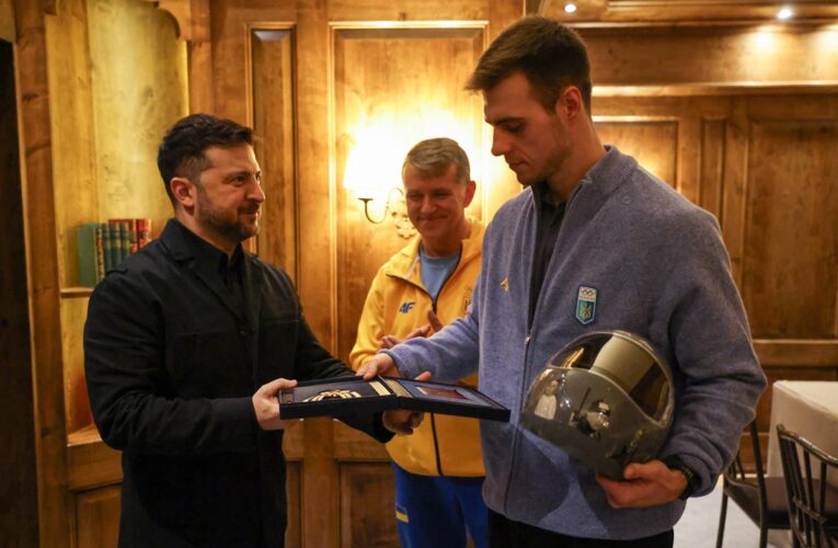 Зеленський зустрівся із Гераскевичам і вручив йому орден