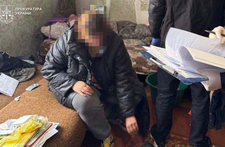 Жінка виманила у військового майже мільйон, вдаючи стосунки на відстані