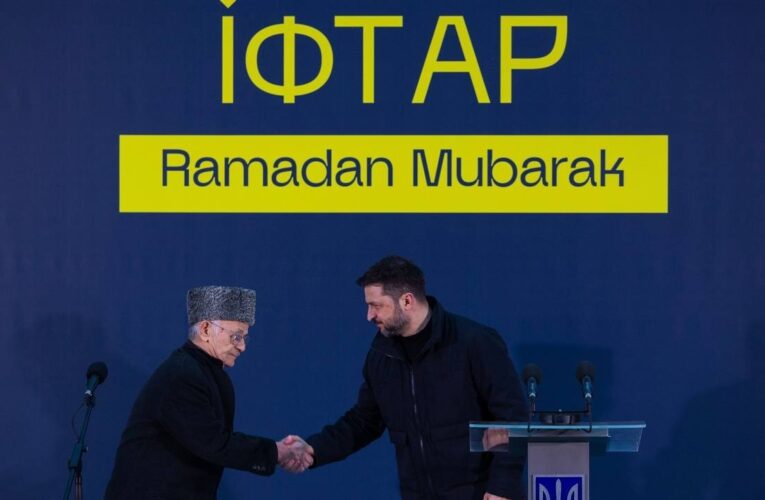 Володимир Зеленський розділив іфтар з мусульманами України
