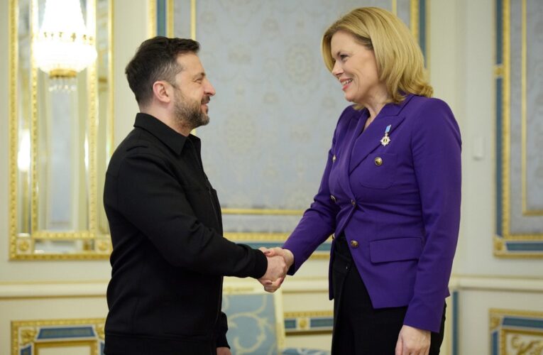 Спілкування Володимира Зеленського та Президентки Бундестагу Німеччини Юлії Кльокнер з медіа