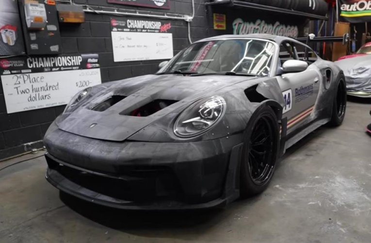 Блогер надрукував на 3D-принтері копію Porsche 911 GT3