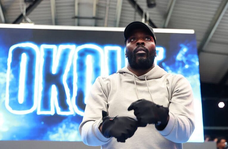 Британський боксер вимагає відібрати титул в Усика