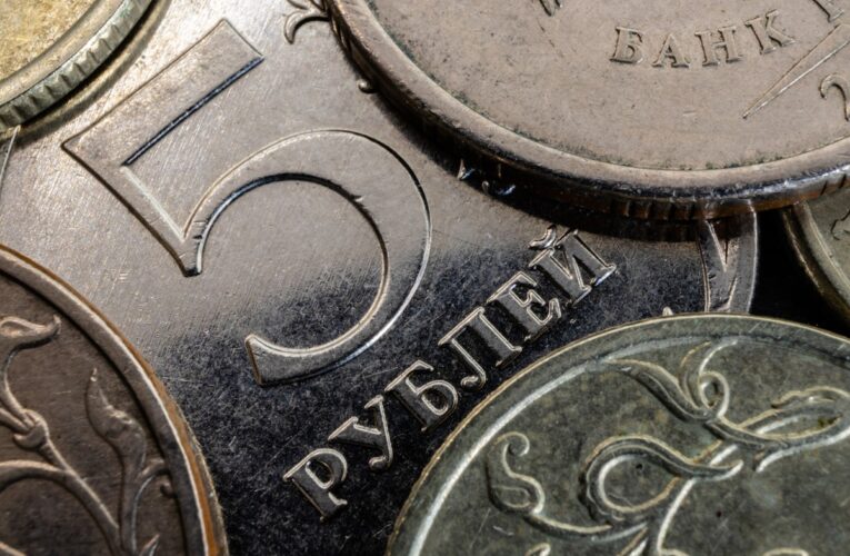 Дефіцит бюджету Росії перевищив офіційні дані – розвідка