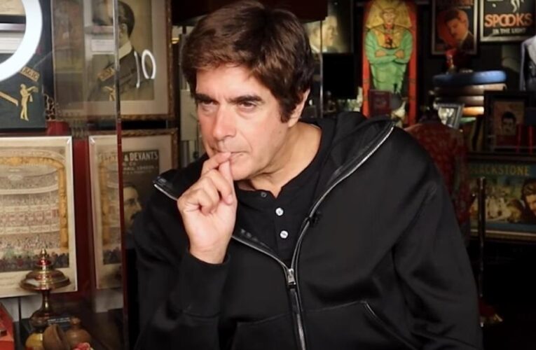 Девід Копперфілд йде зі сцени на тлі скандалу з Епштейном