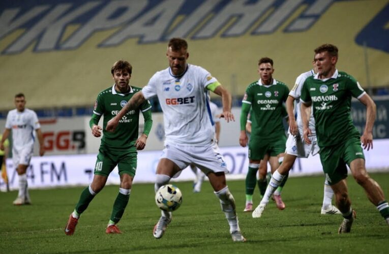 Динамо наздогнало і випередило Оболонь із пенальті Ярмоленка