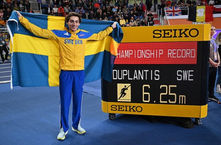 Дюплантіс дає рекорди та стає чемпіоном світу вчетверте поспіль