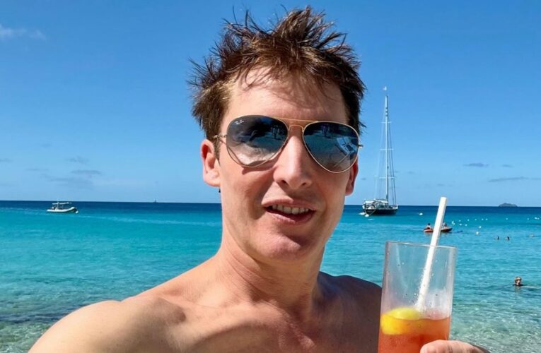 Джеймс Блант у шапці з гербом Росії: українці вибухнули критикою