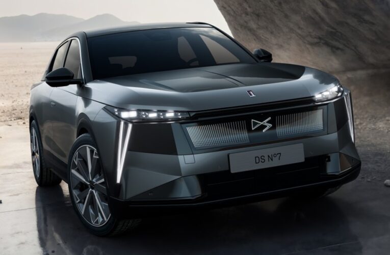 Французька DS представила електричний кросовер No7