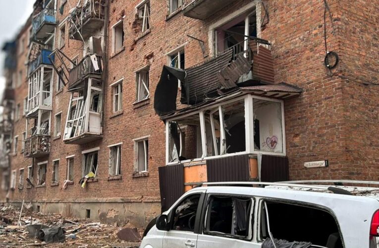 Глухів зазнав бомбового удару, багато поранених