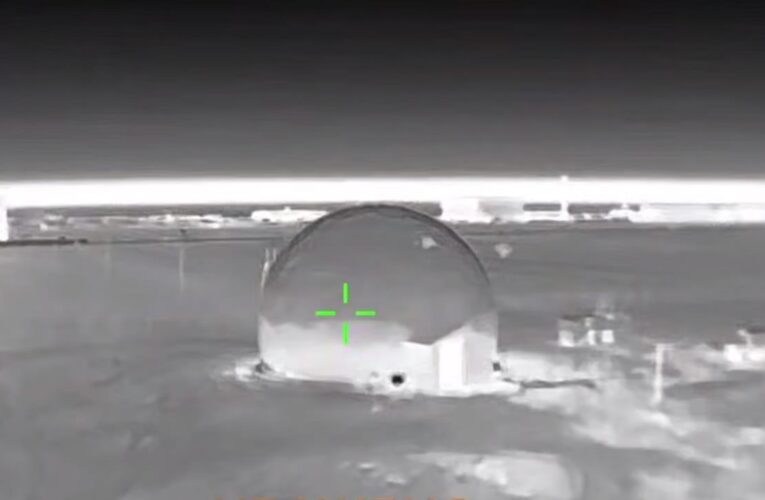 ГУР показало ураження РЛС Валдай і катерів в Криму