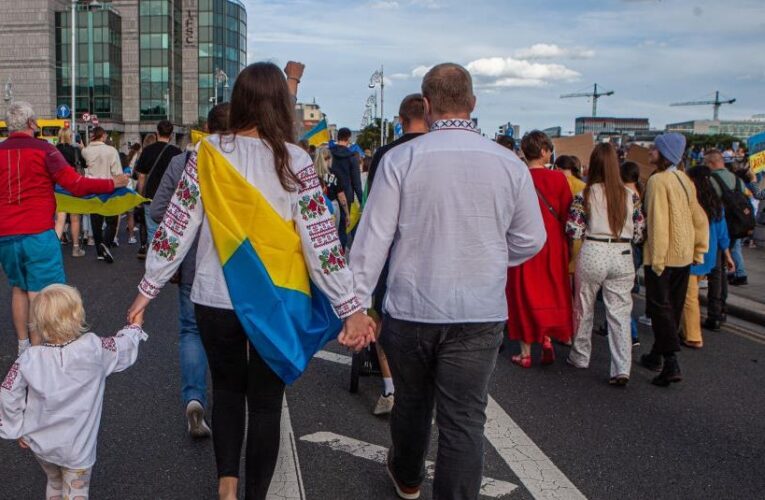 Ірландія планує скоротити допомогу українським біженцям