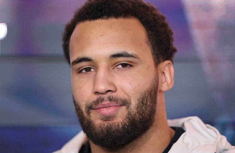 Ітаума поставив під сумнів титульний статус бою Усика з Верховеном