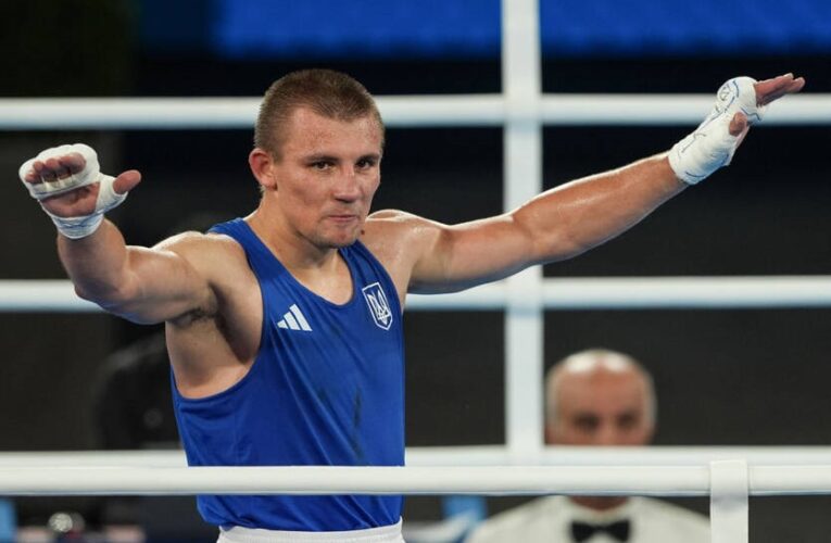 Хижняк уклав суперника на ринг у першому раунді