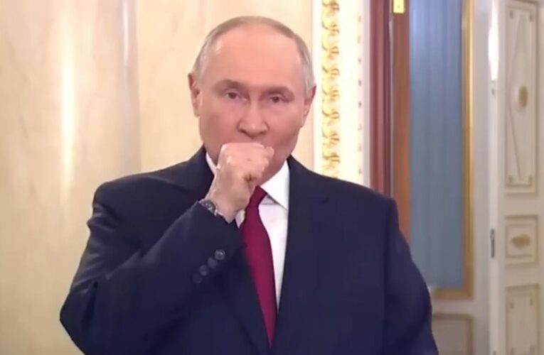 “Кхе-кхе”: Кремль виклав невідредаговане вітання Путіна з 8 березня