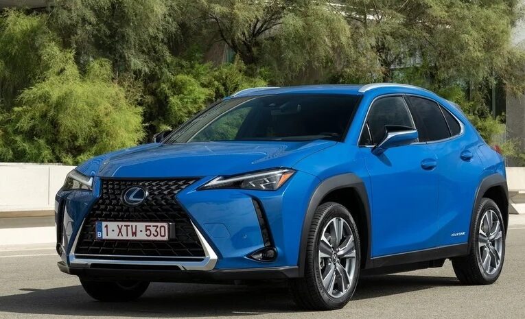 Lexus знімає з виробництва свій перший електромобіль