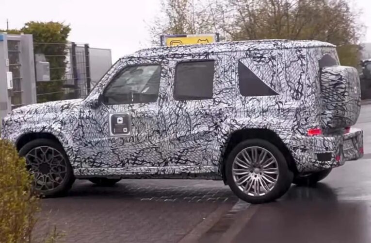 Малий Mercedes G-Class помітили на дорожніх тестах
