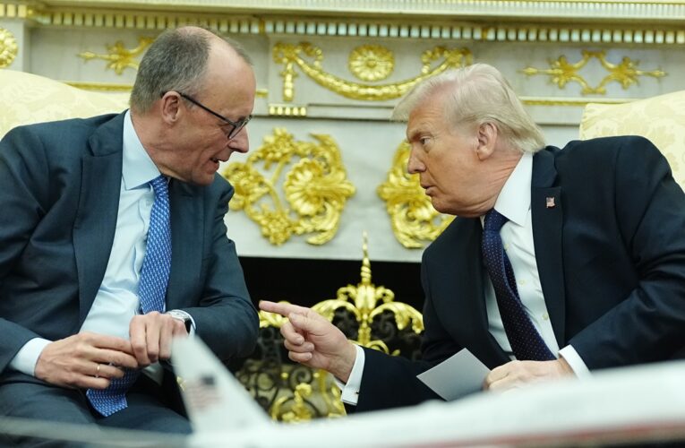 Мерц обговорив з Трампом війни на Близькому Сході та в Україні