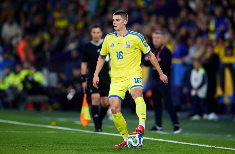 Миколенко понуро оцінює матч із Швецією: Як бачите, не вдалося