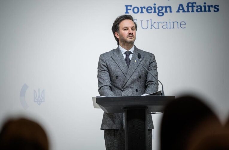 МЗС відреагувало на газовий шантаж Орбана