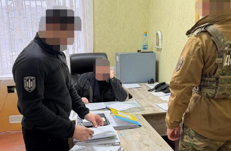 На Полтавщині начальник ТЦК “бронював” чоловіків