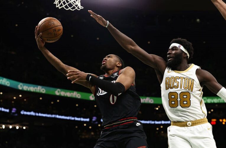 НБА: Бостон святкує перемогу, Денвер програє
