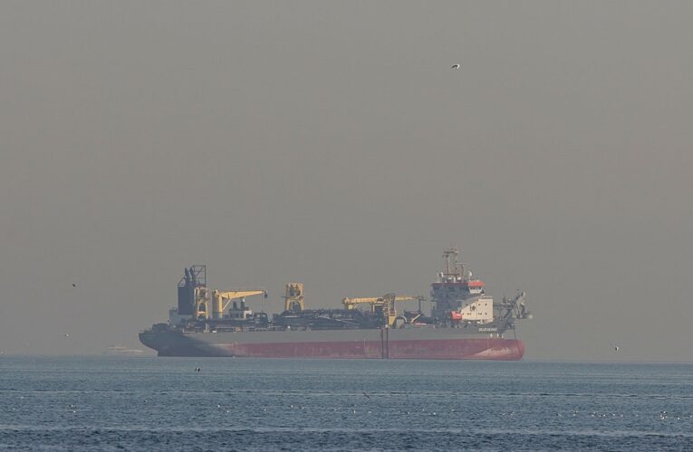 Неподалік від берегів Кувейту стався вибух на нафтовому танкері