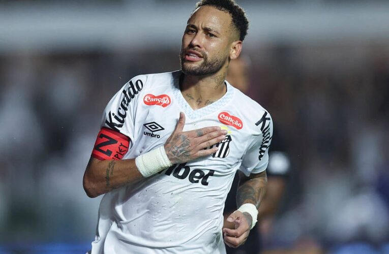 Неймар любить поїсти: його кухарка не витримала і поскаржилася до суду