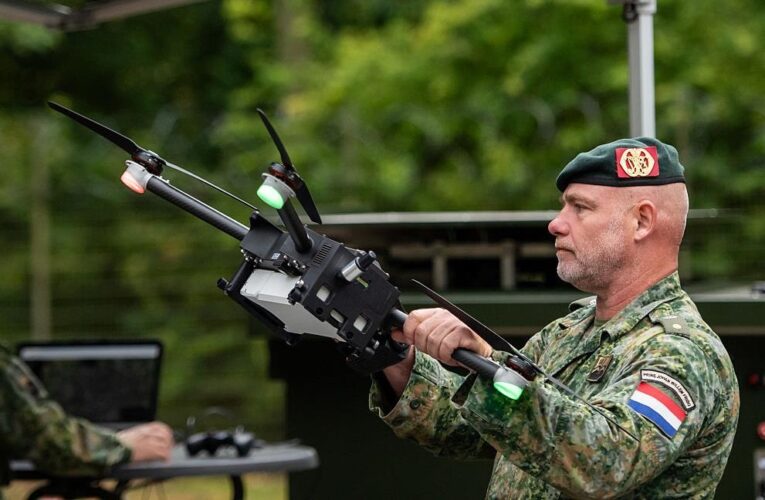 Нідерланди першими у НАТО інтегрують дрони у всі підрозділи армії