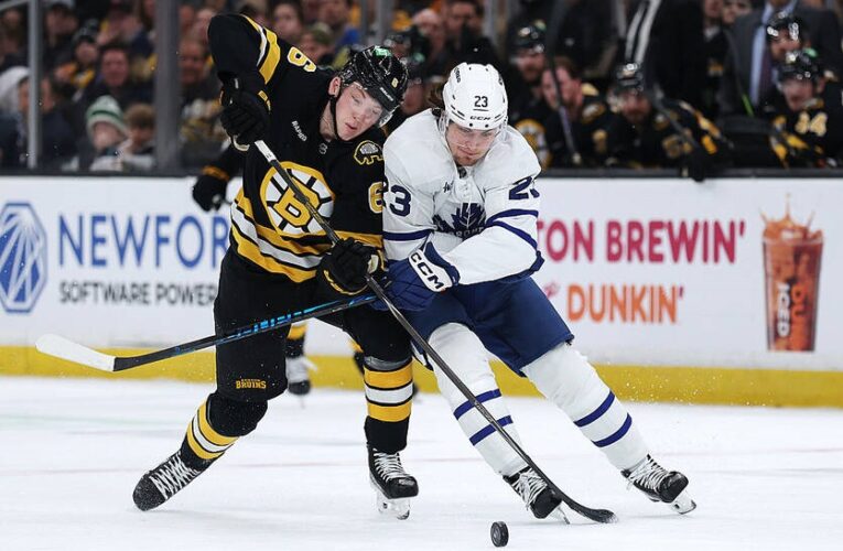НХЛ: драма в Бостоні та результативний Торонто